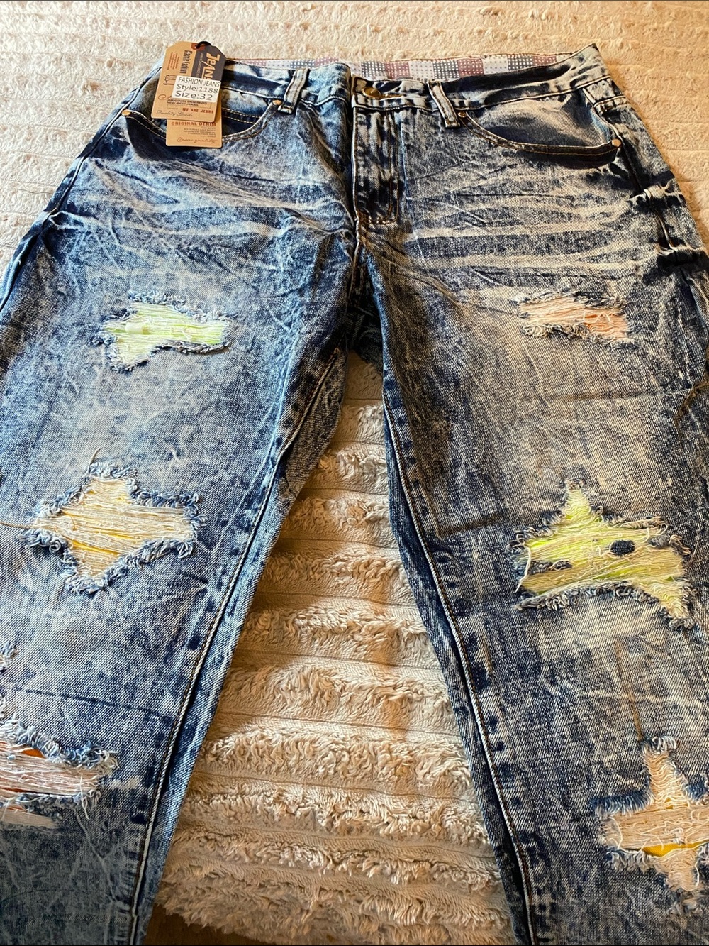 Men's Distressed Blue Straight Jeans with Yellow Patch Details